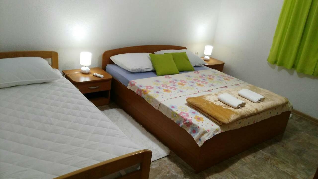 Marina Apartment Bagian luar foto