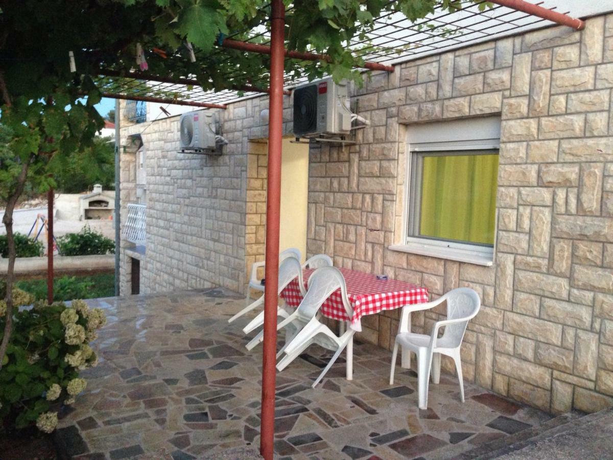 Marina Apartment Bagian luar foto